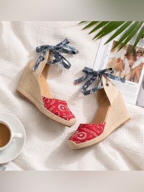 NINE WEST red blue bandana ankle strap wedges size 7.5 M